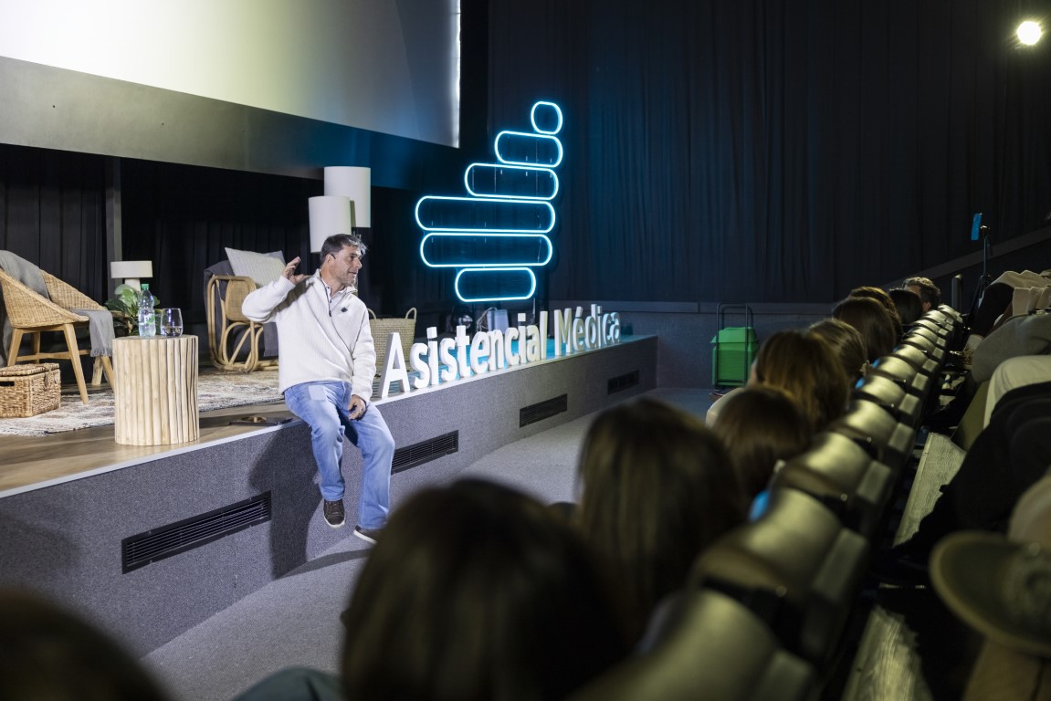 Hablemos de las emociones: segunda edición con sala llena y una reflexión sobre tecnología y vínculos humanos